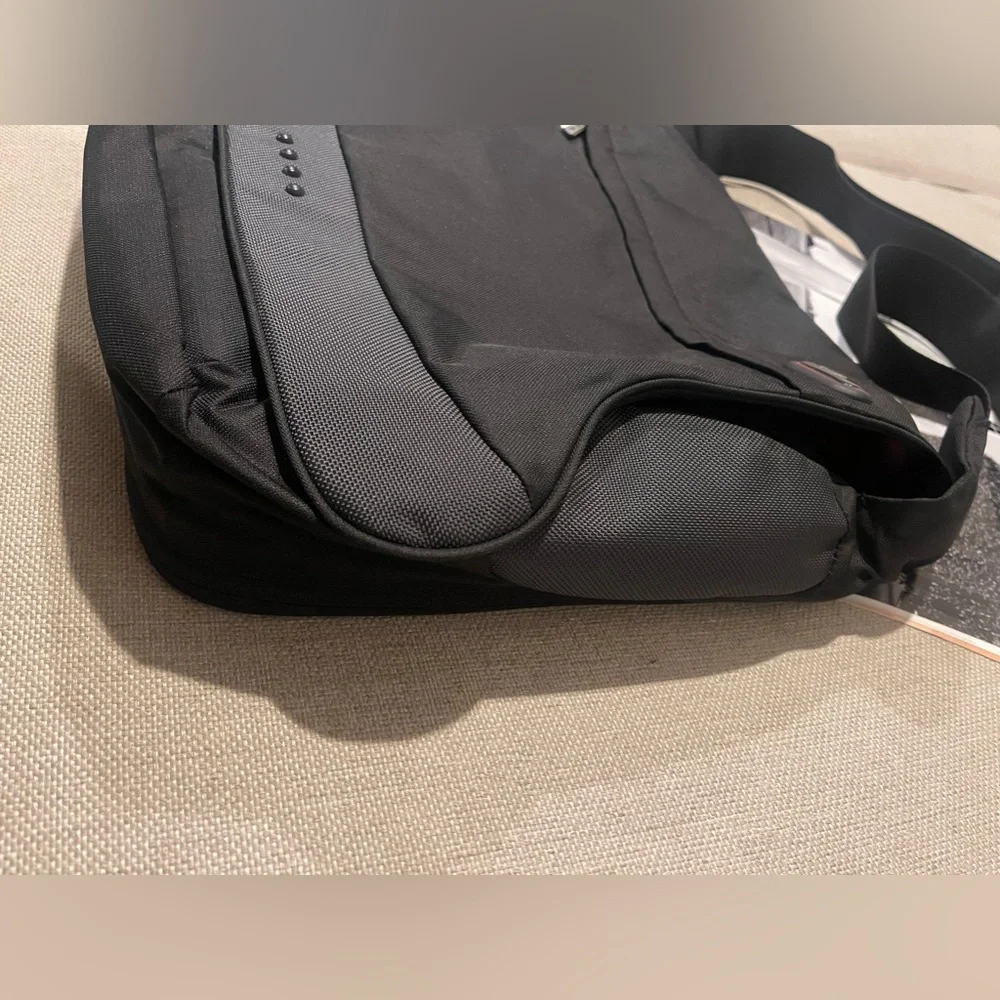 Tumi Nylon Expandable Messenger Laptop Bag In Black/Gray/Red Lining